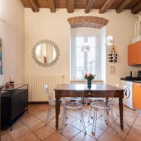 Rego - Boutique With Some Off-site In A Charming Historic District Close To Upper Town *