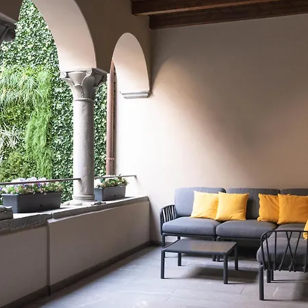 Rego - Boutique With Some Off-site In A Charming Historic District Close To Upper Town * Bergamo
