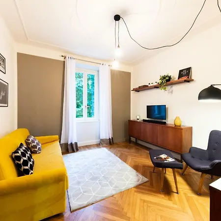 Rego - Boutique With Some Off-site In A Charming Historic District Close To Upper Town