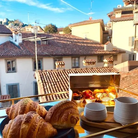 Apartment Rego - Boutique With Some Off-site In A Charming Historic District Close To Upper Town Bergamo