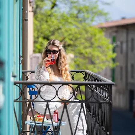 Apartmán Rego - Boutique With Some Off-site In A Charming Historic District Close To Upper Town
